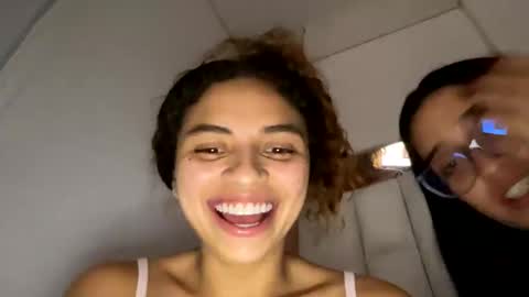 Snapshot of isabellakoffs chatting on January 13, 2025, 8:47 am Isabella.. back again online show from January 13, 2025, 8:47 am