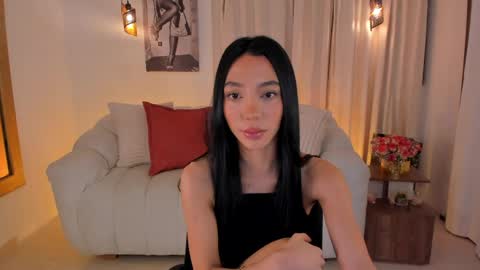 Snapshot of isabellalux_ chatting on April 9, 2026, 4:34 pm ISABELLA online show from April 9, 2026, 4:34 pm