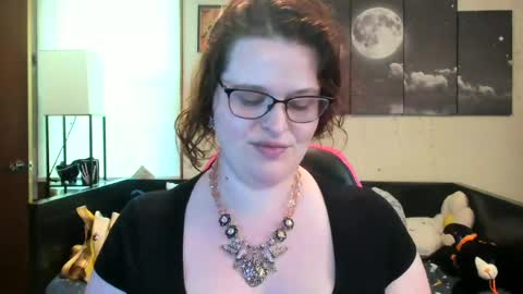 isabellamariedarcy online show from June 29, 2026, 4:18 pm