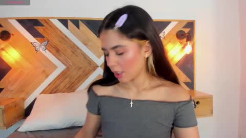 Snapshot of isabellamarinny chatting on October 8, 2025, 11:41 am Isabella online show from October 8, 2025, 11:41 am