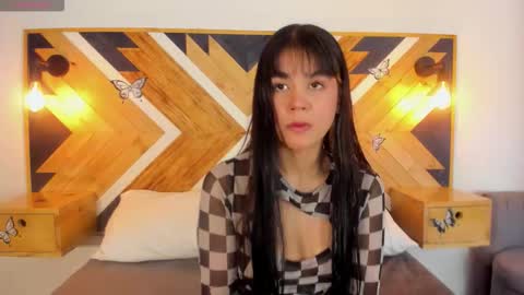 Snapshot of isabellamarinny chatting on October 20, 2025, 12:27 pm Isabella online show from October 20, 2025, 12:27 pm