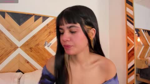 Snapshot of isabellamarinny chatting on November 7, 2025, 11:43 am Isabella online show from November 7, 2025, 11:43 am