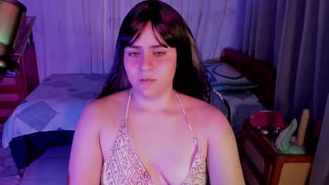 Isabella online show from June 10, 2026, 5:18 am