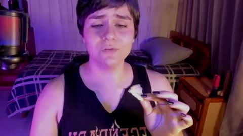 Isabella online show from July 11, 2026, 5:21 am