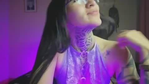Snapshot of isabelle_pretty chatting on June 14, 2026, 7:21 am Isabelle online show from June 14, 2026, 7:21 am