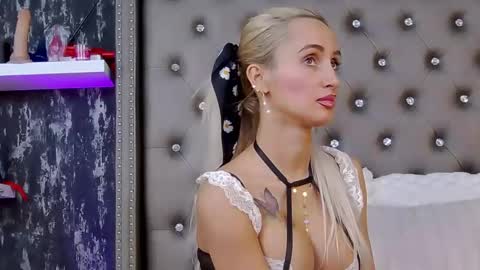 IsabelleEthan online show from February 22, 2025, 2:39 am