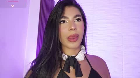 Isa online show from January 14, 2026, 10:03 pm