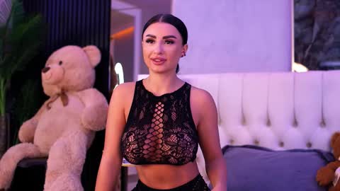 IsabelleHunt online show from September 16, 2025, 3:51 am