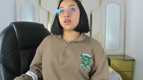 Snapshot of isabellrodriguez18 chatting on November 12, 2025, 3:18 am isabellrodriguez18 online show from November 12, 2025, 3:18 am