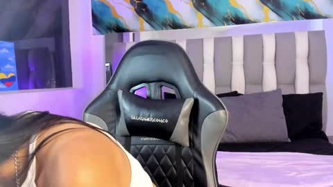 Isa online show from December 14, 2025, 5:24 am