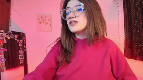 Isabella Ferrer online show from November 22, 2025, 5:28 am