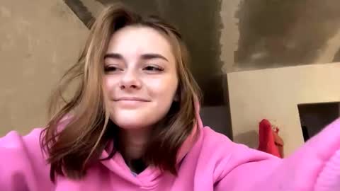 Snapshot of isauratorkelson chatting on November 12, 2025, 6:14 am Issa online show from November 12, 2025, 6:14 am