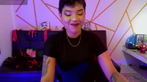 Snapshot of ise_lunny chatting on November 3, 2025, 8:43 pm isabela online show from November 3, 2025, 8:43 pm