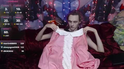 Snapshot of iselestias chatting on October 11, 2025, 10:19 pm Sele online show from October 11, 2025, 10:19 pm