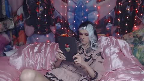 Sele online show from November 27, 2025, 9:39 pm