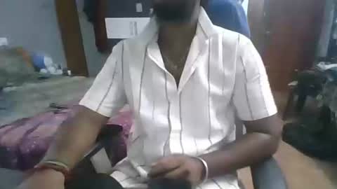 Horny boy online show from June 1, 2026, 9:22 am