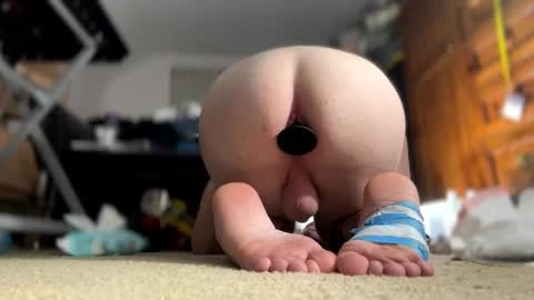 Snapshot of ishouldntbeonhereagain chatting on December 9, 2024, 4:23 am Daddy Master Master Daddy online show from December 9, 2024, 4:23 am