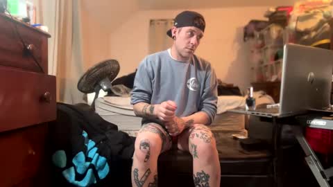 Snapshot of ishouldntbeonhereagain chatting on March 8, 2025, 4:12 am Daddy Master Master Daddy online show from March 8, 2025, 4:12 am