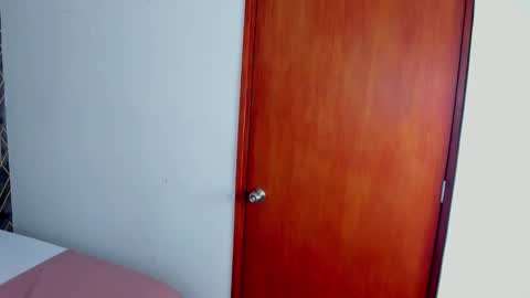 isidel79 online show from February 27, 2026, 12:38 pm