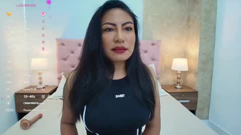 Isis Choi online show from March 14, 2026, 7:30 pm