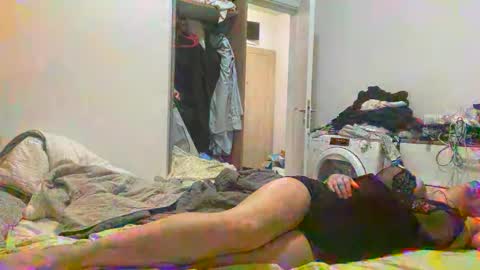 iskrenv online show from November 17, 2025, 8:47 pm