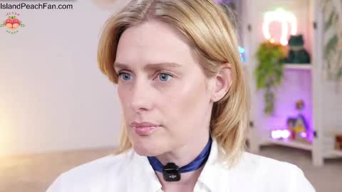 Lou  Peaches online show from June 6, 2026, 2:11 pm