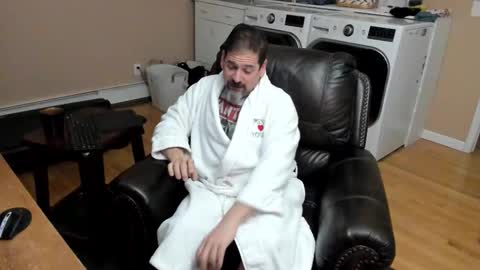 Jim online show from February 4, 2026, 9:04 am