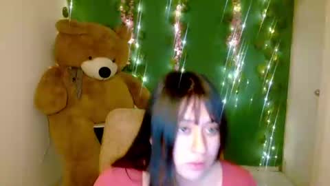 Snapshot of islarose338132 chatting on June 17, 2026, 3:46 pm islarose338132 online show from June 17, 2026, 3:46 pm