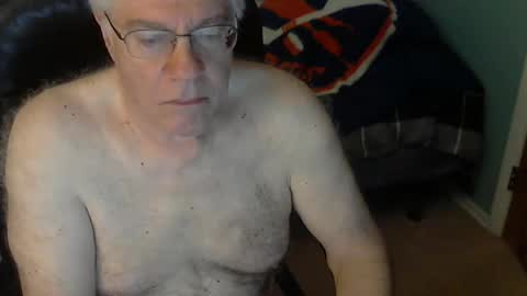 islesman22 online show from September 28, 2025, 10:31 am