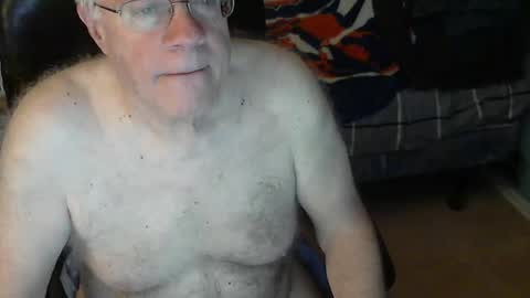 Snapshot of islesman22 chatting on December 19, 2025, 10:44 am islesman22 online show from December 19, 2025, 10:44 am