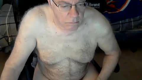 islesman22 online show from June 6, 2026, 9:58 am