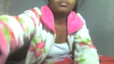 Snapshot of ismayrah chatting on June 8, 2026, 4:02 am ismayrah online show from June 8, 2026, 4:02 am