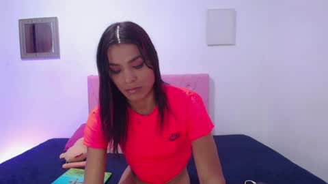 Snapshot of issa_kitty chatting on February 25, 2025, 6:20 pm issa_kitty online show from February 25, 2025, 6:20 pm