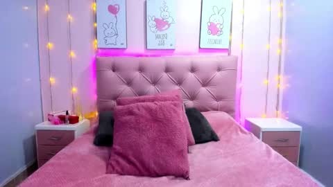 Issa  online show from February 5, 2026, 3:22 am