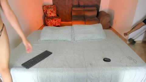 Snapshot of issalovexxx chatting on March 10, 2025, 4:49 am Isabella online show from March 10, 2025, 4:49 am