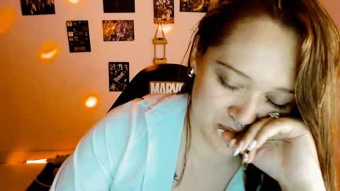 Yiz online show from December 30, 2024, 9:16 am