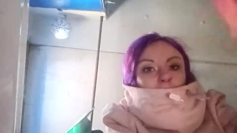 Snapshot of issyamazin667 chatting on November 30, 2025, 7:40 pm Girlnextdoor online show from November 30, 2025, 7:40 pm