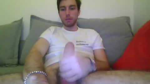 italian_boy_22 online show from February 17, 2025, 9:30 pm