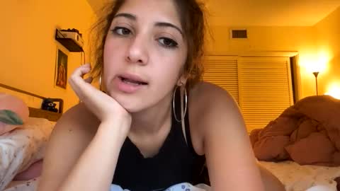 Snapshot of italiankittyx chatting on June 9, 2026, 5:30 am ItalianKitty online show from June 9, 2026, 5:30 am