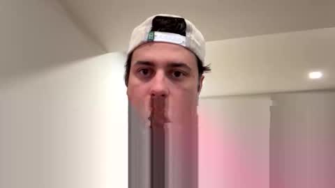 Snapshot of italianladd chatting on November 10, 2025, 11:48 pm italianladd online show from November 10, 2025, 11:48 pm