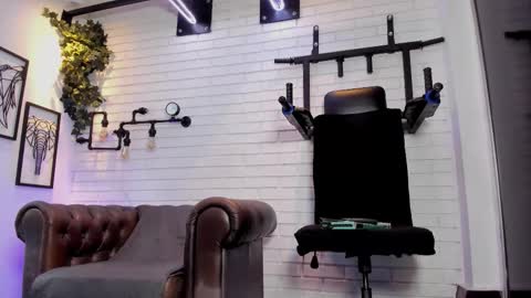 Snapshot of italomoore chatting on October 24, 2025, 11:17 am Italo Moore online show from October 24, 2025, 11:17 am