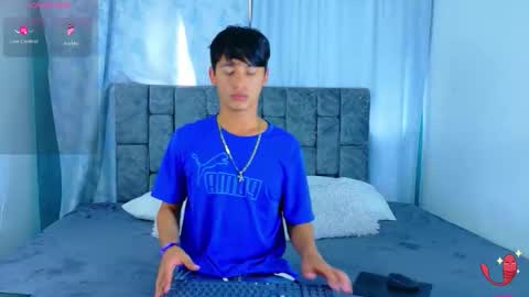 ithan_kingtwin online show from June 1, 2026, 7:37 pm