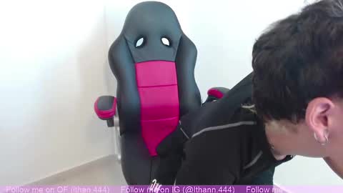 Snapshot of ithan_rose chatting on September 9, 2025, 12:26 pm Ithan online show from September 9, 2025, 12:26 pm