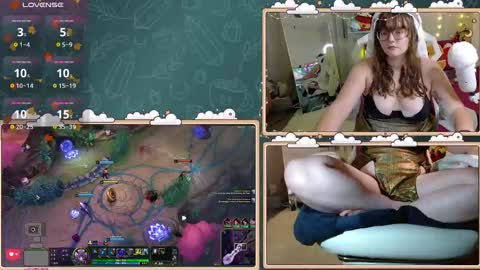 Snapshot of ithuriella chatting on November 18, 2025, 3:56 am ithuriella online show from November 18, 2025, 3:56 am