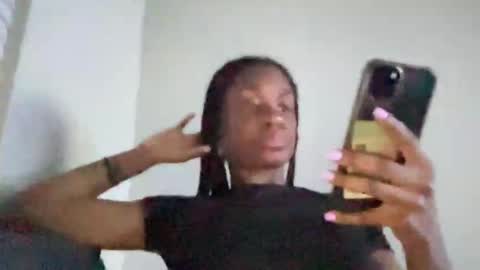 Snapshot of its5iveam chatting on December 31, 2024, 3:01 am 5ive AM online show from December 31, 2024, 3:01 am