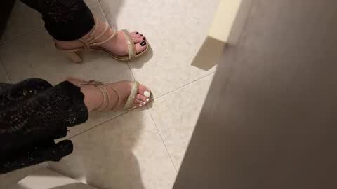 Snapshot of its_me_marcy chatting on January 12, 2025, 5:54 pm its_me_marcy online show from January 12, 2025, 5:54 pm