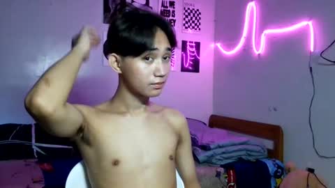 Snapshot of its_saya chatting on June 17, 2026, 2:58 am its_saya online show from June 17, 2026, 2:58 am