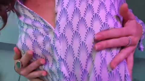 Snapshot of itsallaboutenergy___ chatting on December 14, 2024, 10:28 pm Next Stream Tuesday 123 Around 2 PM EST online show from December 14, 2024, 10:28 pm