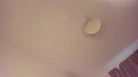 Isabella online show from February 24, 2026, 3:32 pm