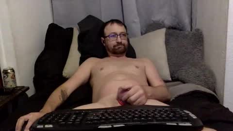 itsjustcute0121 online show from November 14, 2025, 7:07 am